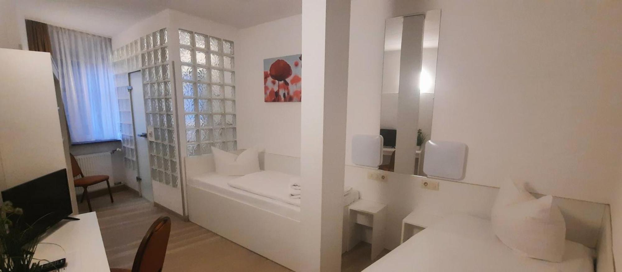 Central-Hotel Tegel Берлин Екстериор снимка