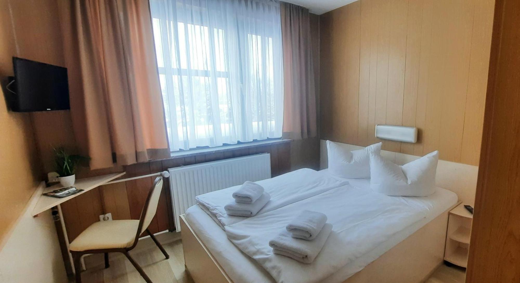 Central-Hotel Tegel Берлин Екстериор снимка