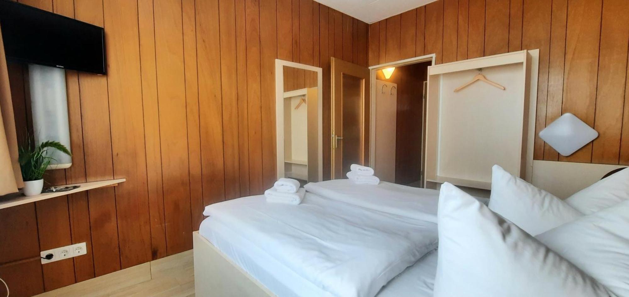 Central-Hotel Tegel Берлин Екстериор снимка